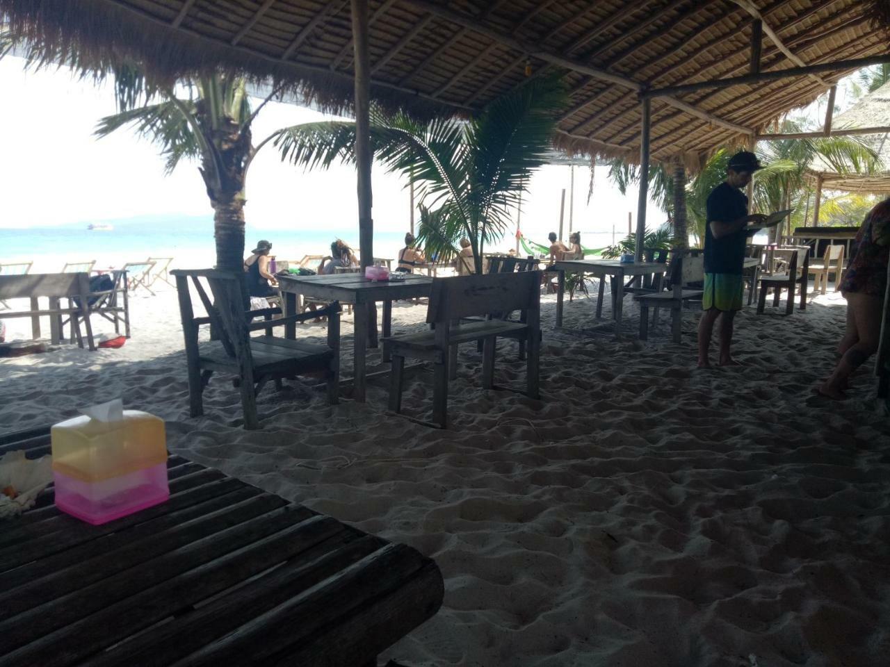 Sandbank Restaurant & Camping Koh Rong Kaoh Touch Exterior photo