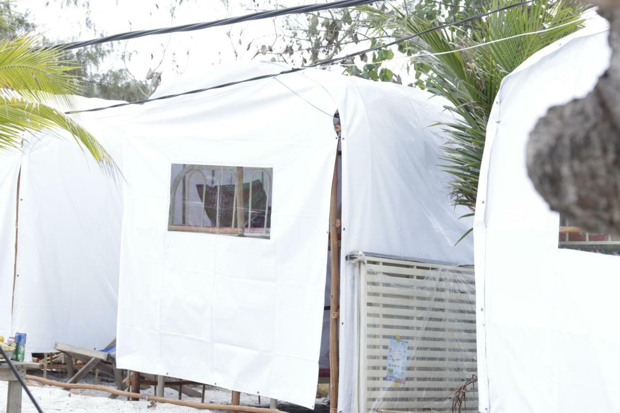 Sandbank Restaurant & Camping Koh Rong Kaoh Touch Exterior photo