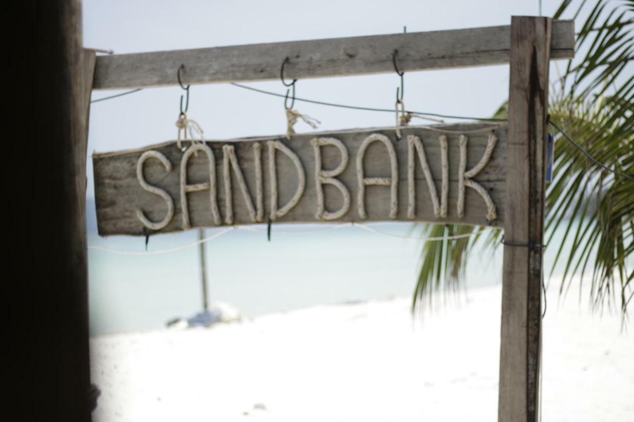 Sandbank Restaurant & Camping Koh Rong Kaoh Touch Exterior photo
