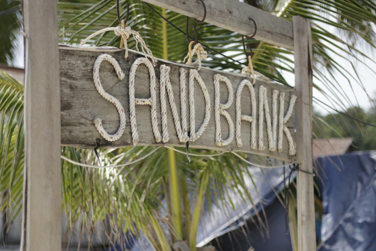 Sandbank Restaurant & Camping Koh Rong Kaoh Touch Exterior photo